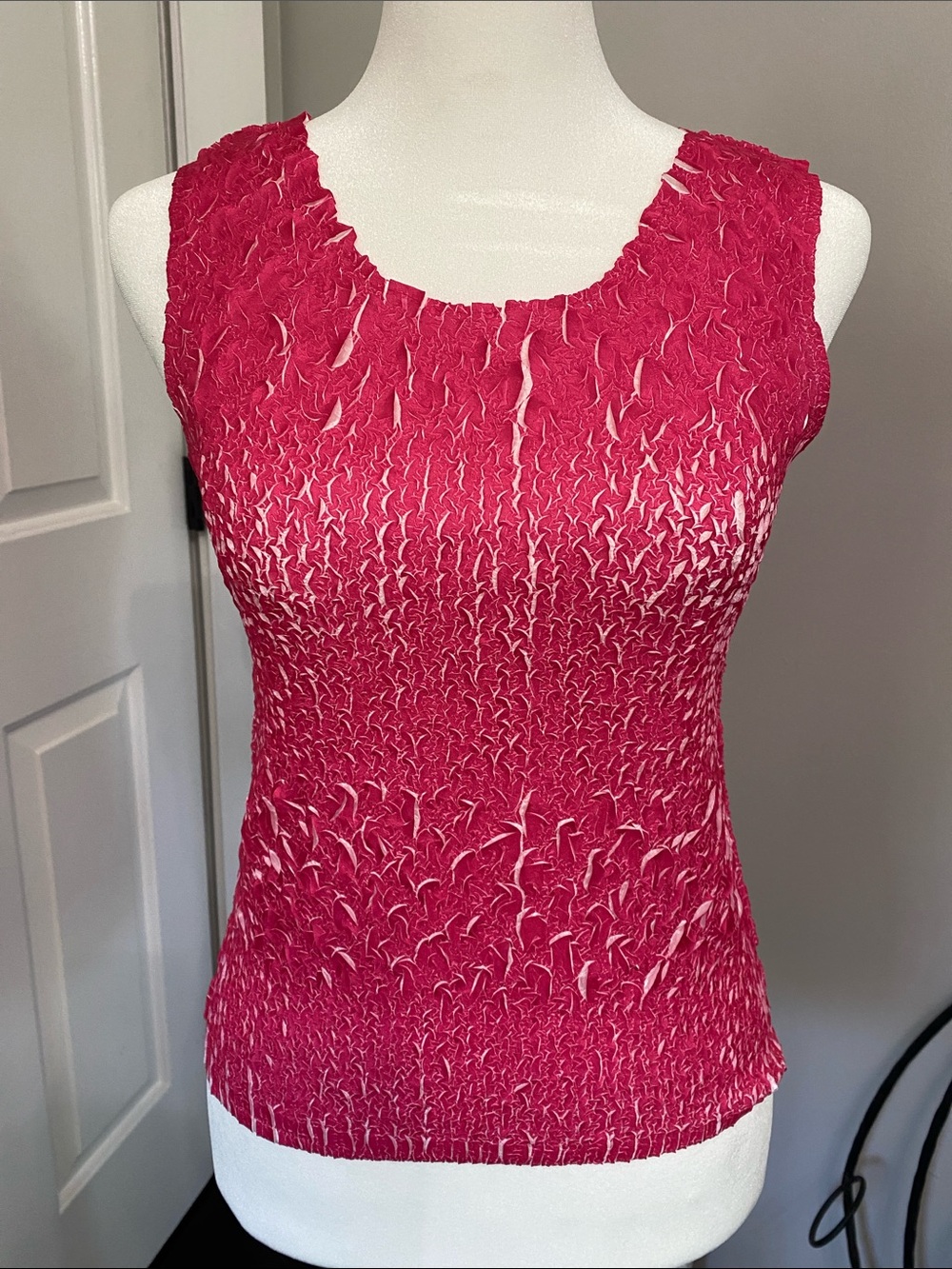 Vintage Top. Bright Pink Stretches With Your Curves to Show the Pattern.One Size